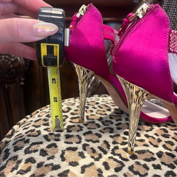 NEW GLINT Heels - Picture 7 of 10